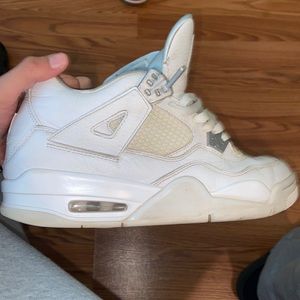 Jordan 4